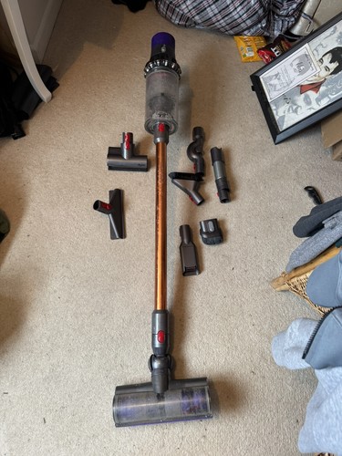 Dyson v10 cyclone vacuum - dyson,