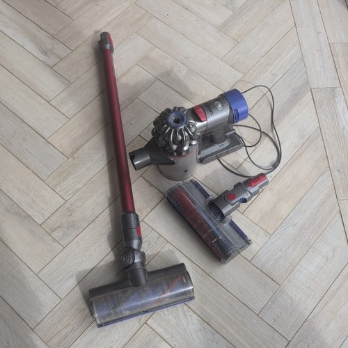 Dyson total clean cordless - v8,