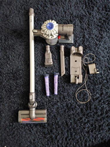 Dyson vacuum cleaner - dyson,
